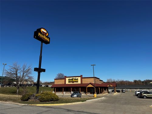 1500 W 18th St S, Newton, IA, 50208-4381 | Card Image