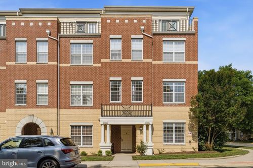 22661 Settlers Trail Ter, BRAMBLETON, VA, 20148-6402 | Card Image