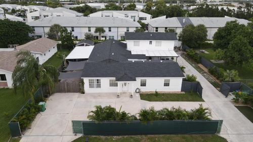 1613 Sherwood Ave, Mangonia Park, FL, 33407-2135 | Card Image