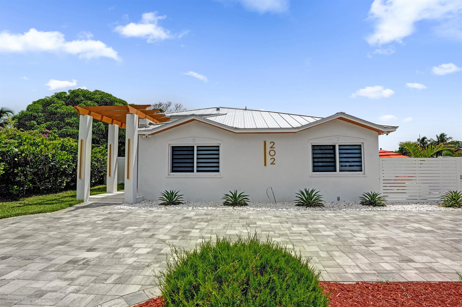 Residential Lease in Delray Beach 3