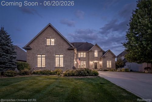 595 Ridge Point Dr, Dundee, MI, 48131-8630 | Card Image