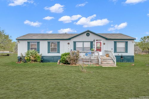 138 County Road 2665, Devine, TX, 78016-5244 | Card Image