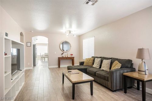 4995 Nardini Ave, Las Vegas, NV, 89141-3886 | Card Image