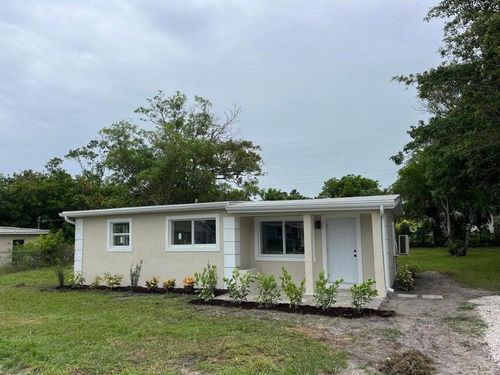 8658 Se Anthion Way, Hobe Sound, FL, 33455-6702 | Card Image