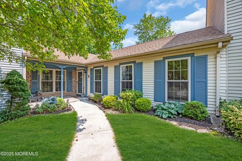 unit-5-6 Claridge Ct, Freehold, NJ, 07728-3912 | Card Image