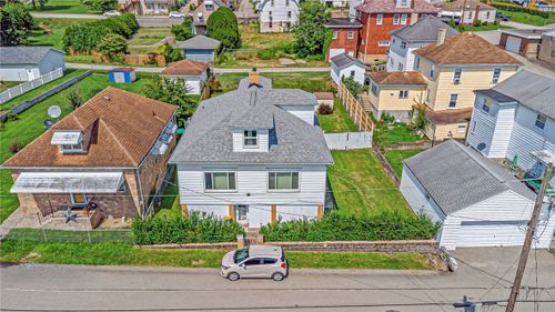 44 Fairgarden St, Republic, PA, 15475-1027 | Card Image