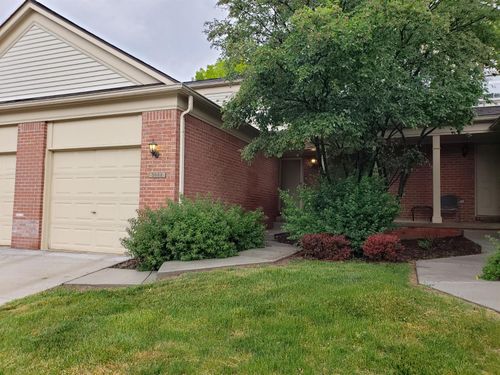 3088 Village Cir, Ann Arbor, MI, 48108-2095 | Card Image