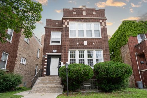 8027 Morgan St, Chicago, IL, 60620-3018 | Card Image