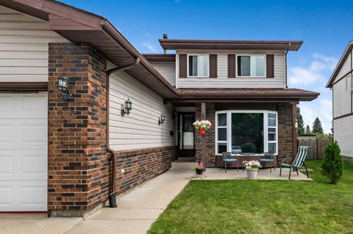 36 Millside Way Sw, Calgary, AB, T2Y2P7 | Card Image