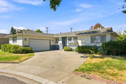 1321 Westland Drive, Modesto, CA, 95350 | Card Image