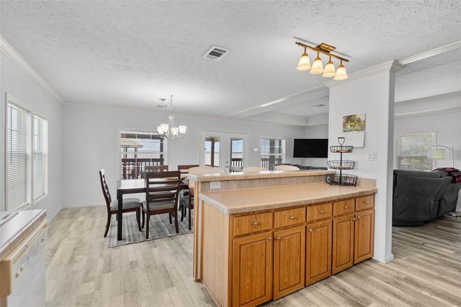 271 Key Largo Loop, House other with 3 bedrooms, 2 bathrooms and 3 parking in Pointblank TX | Image 22