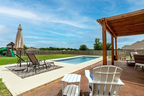 8945 Carmin Dr, Shawnee, OK, 74804-6306 | Card Image