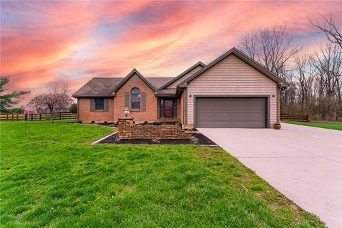 7400 Cook Jones Rd, Waynesville, OH, 45068-8807 | Card Image