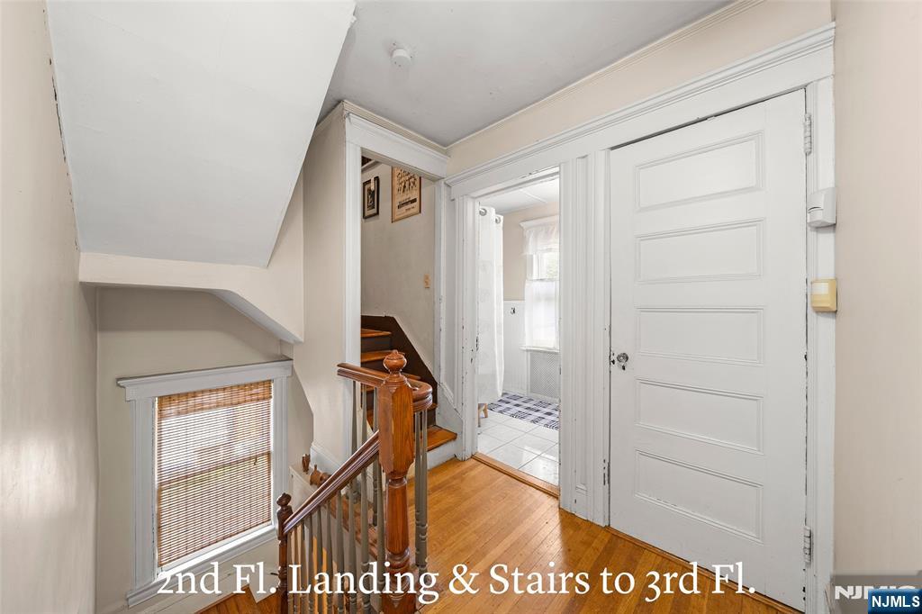 Residential in Leonia 5