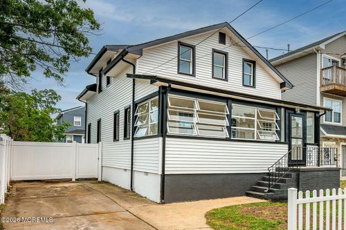 27 Birchwood Ave, Keansburg, NJ, 07734-1809 | Card Image