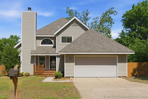 7450 Granite Ave, Tulsa, OK, 74136-7111 | Card Image