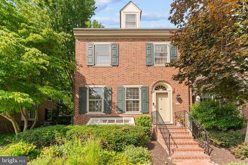 1100 Quinard Ct, AMBLER, PA, 19002-6010 | Card Image