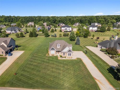 149 W Auburn Trl, Brighton, MI, 48114-5000 | Card Image