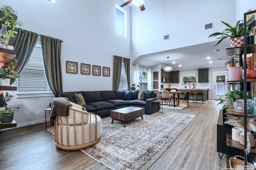 6531 Casina Ter, San Antonio, TX, 78249-4664 | Card Image