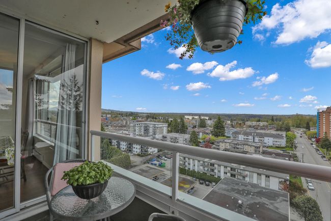1204 - 11980 222 St, Condo with 2 bedrooms, 2 bathrooms and null parking in Maple Ridge BC | Image 22