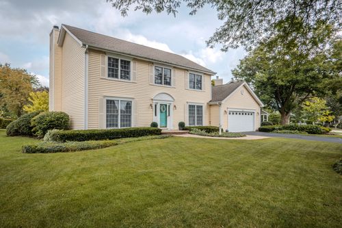 345 Southampton Dr, Geneva, IL, 60134-2557 | Card Image