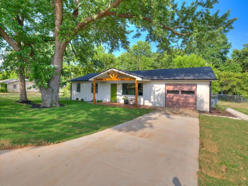 10401 Wolf Creek Dr, Grove, OK, 74344-4711 | Card Image