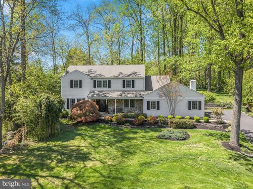 1064 Beaumont Rd, BERWYN, PA, 19312-2041 | Card Image