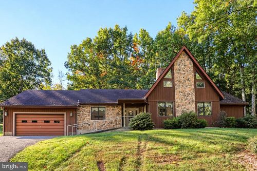 9444 State Route 209, WILLIAMSTOWN, PA, 17098-9452 | Card Image