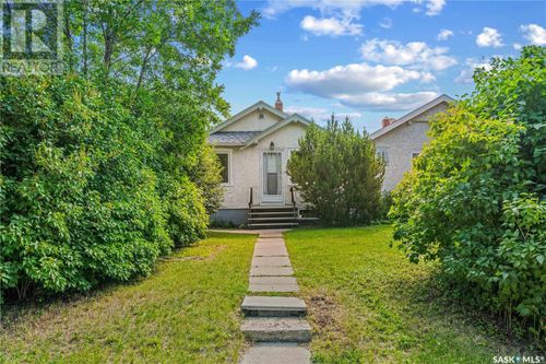 2467 Broder St, Regina, SK, S4N3T1 | Card Image