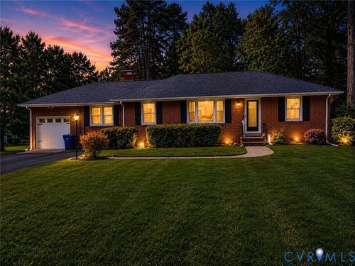 8374 Burnside Dr, Mechanicsville, VA, 23116-1836 | Card Image