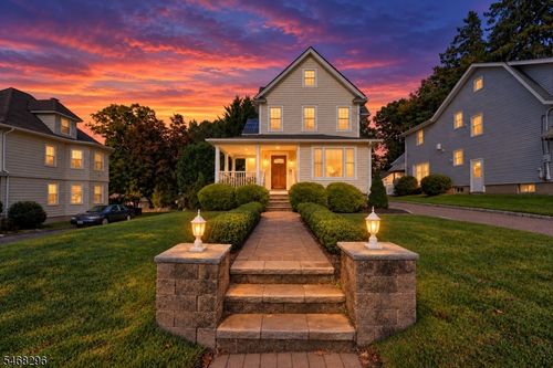 58 Beech St, Nutley, NJ, 07110-2227 | Card Image