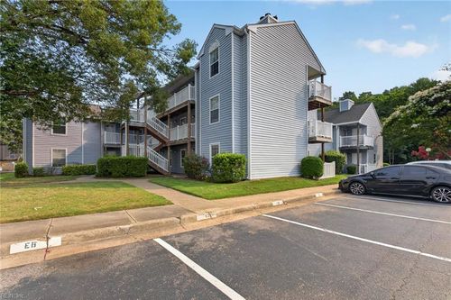 2104 Retreat Ct, Virginia Beach, VA, 23454-2255 | Card Image
