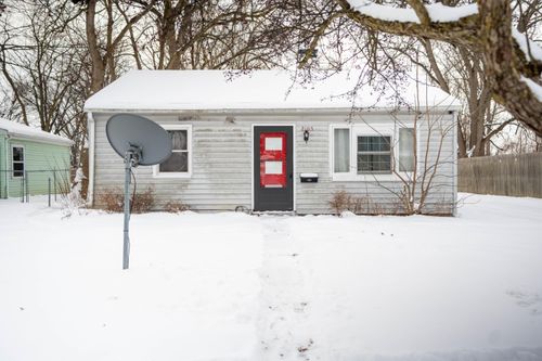 2105 Mary Ave, Lansing, MI, 48910-6232 | Card Image