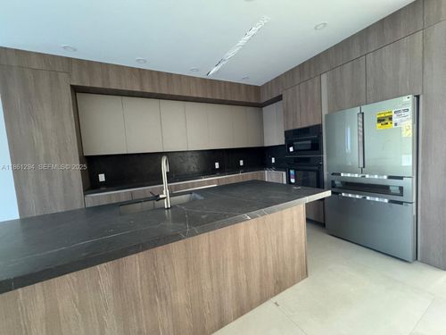 1431 Sw 20th St, Miami, FL, 33145-2835 | Card Image