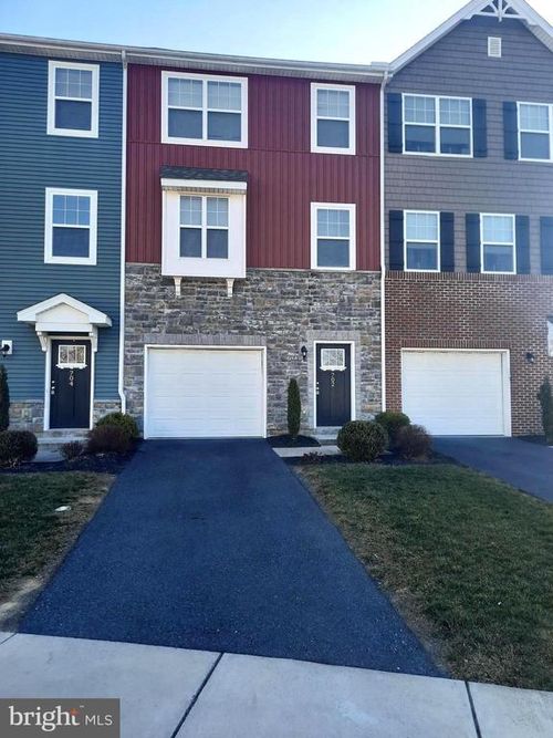 702 Admirals Quay Dr, MECHANICSBURG, PA, 17050-2482 | Card Image
