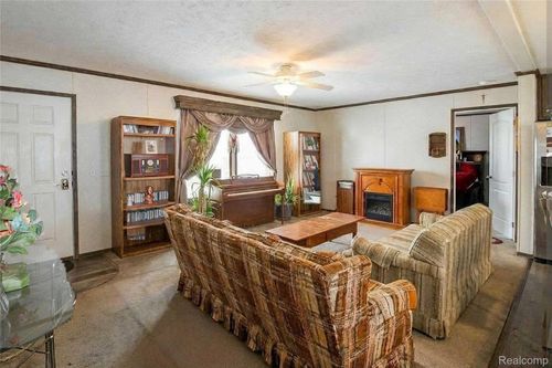 25843 Loudon Dr, Flat Rock, MI, 48134-1886 | Card Image