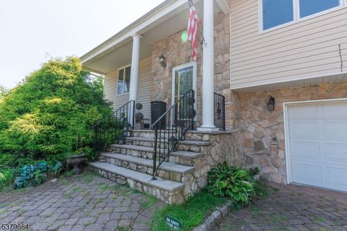 46 W William St, Lincoln Park, NJ, 07035-1351 | Card Image