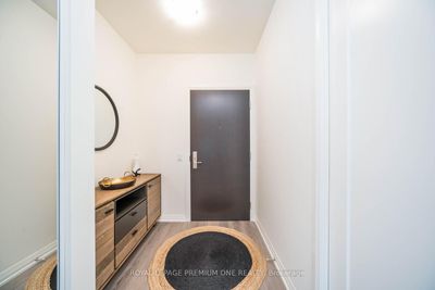 1104 - 9000 Jane St, Condo with 1 bedrooms, 1 bathrooms and 1 parking in Concord ON | Image 3