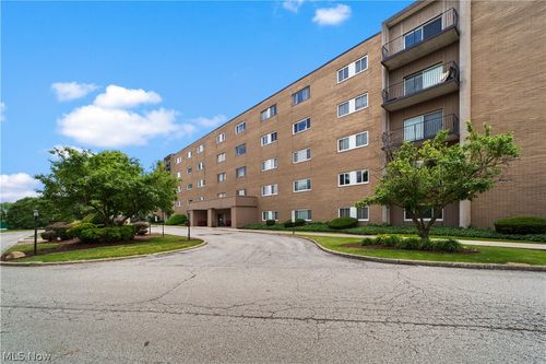 512b-20333 Detroit Rd, Rocky River, OH, 44116-2447 | Card Image