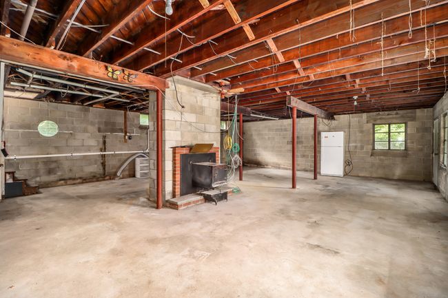 22 Lonetown Rd, House other with 5 bedrooms, 3 bathrooms and null parking in Redding CT | Image 31