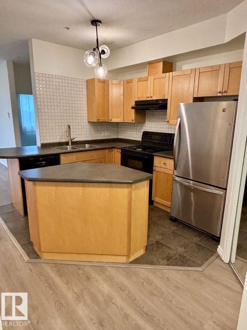 103-10346 117 St Nw, Edmonton, AB, T5K2Y7 | Card Image