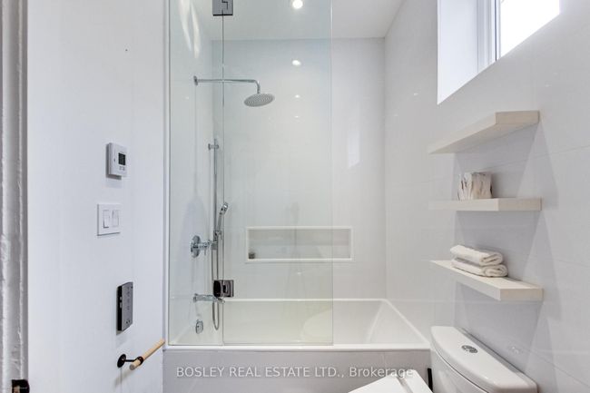 282 Crawford St, House attached with 5 bedrooms, 4 bathrooms and 1 parking in Toronto ON | Image 22