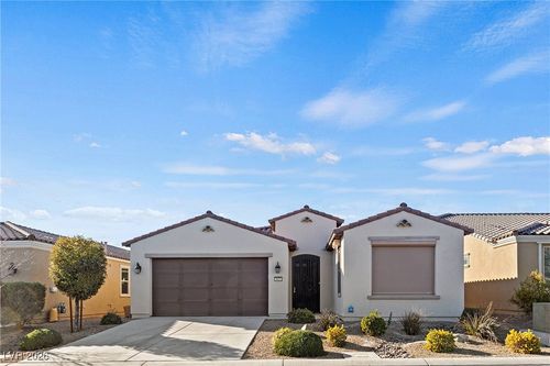 5633 Keystone Crest St, North Las Vegas, NV, 89081-5219 | Card Image