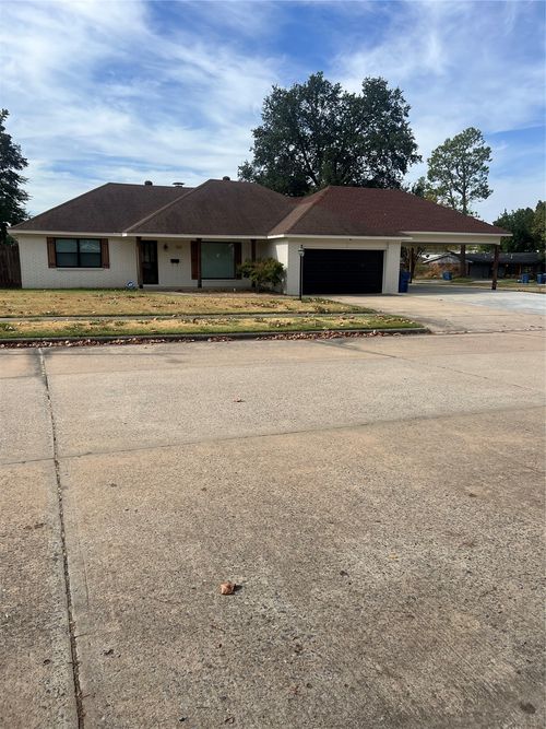 1507 Red Bud Ln, McAlester, OK, 74501-7051 | Card Image