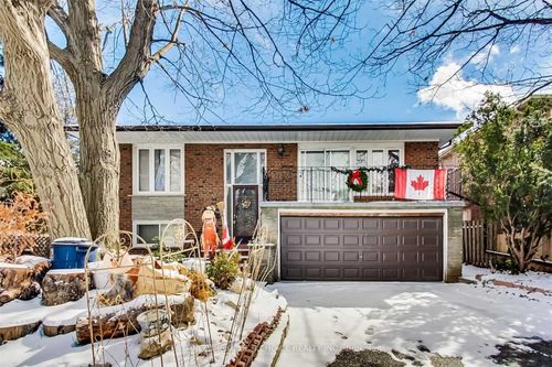7 Riverside Dr, North York, ON, M9L1J1 | Card Image