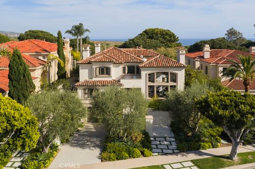 10 Pelican Point, Newport Coast, CA, 92657 | Card Image