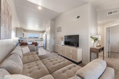b405-184 N Lone Rock Dr, Hurricane, UT, 84737-6172 | Card Image