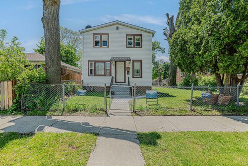 805 Audrey Nixon Blvd, North Chicago, IL, 60064-1411 | Card Image