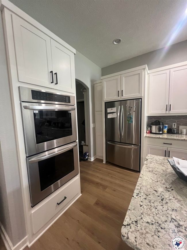 6814 Maple View Ln, House other with 3 bedrooms, 2 bathrooms and null parking in Texarkana TX | Image 5
