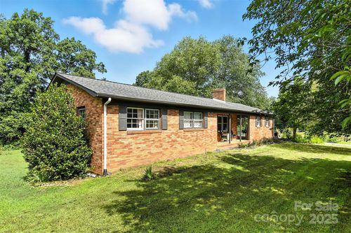 149 Liz Dr, Statesville, NC, 28625-1550 | Card Image